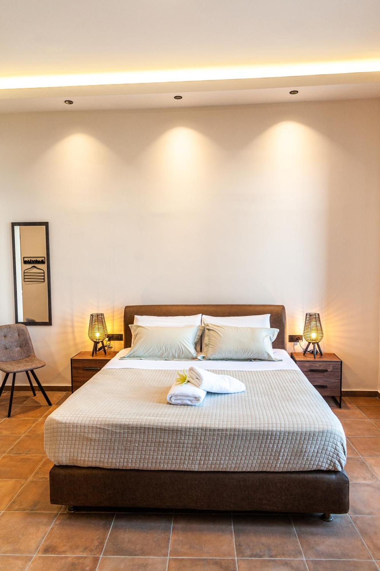 Endless Blue Suites Chania  Bagian luar foto