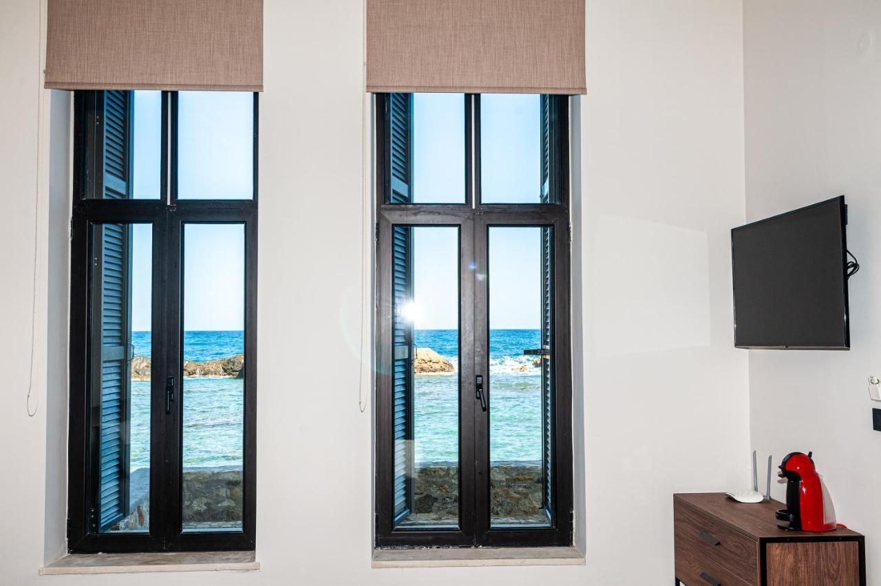 Endless Blue Suites Chania  Bagian luar foto